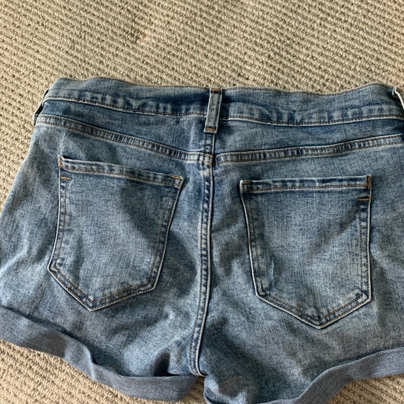 Jean Shorts Size 6 - Picture 2 of 2
